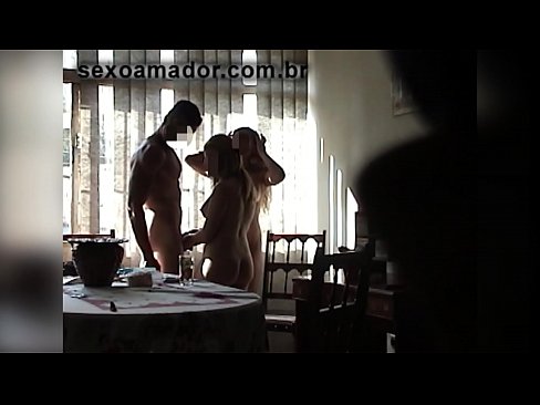 ❤️ Os amigos sexuais invitan a un home xigante e a un trío con el ❤️ Porno a nós gl.dienlanhbk.top